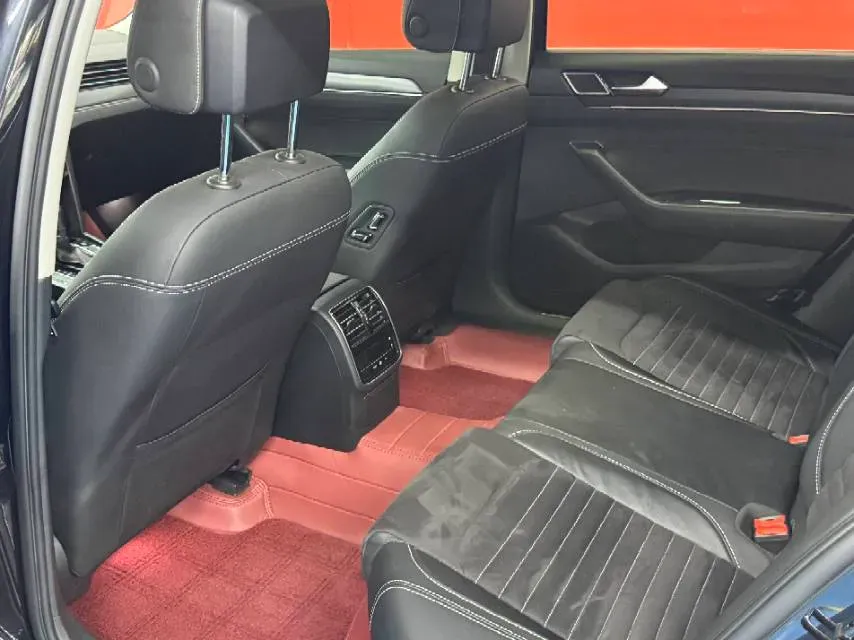 2020 Volkswagen Magotan 2.0T 186HP L4 7DCT,autocango,china used car exporter,china ev exporter,chinese used car exporter,chinese used ev exporter