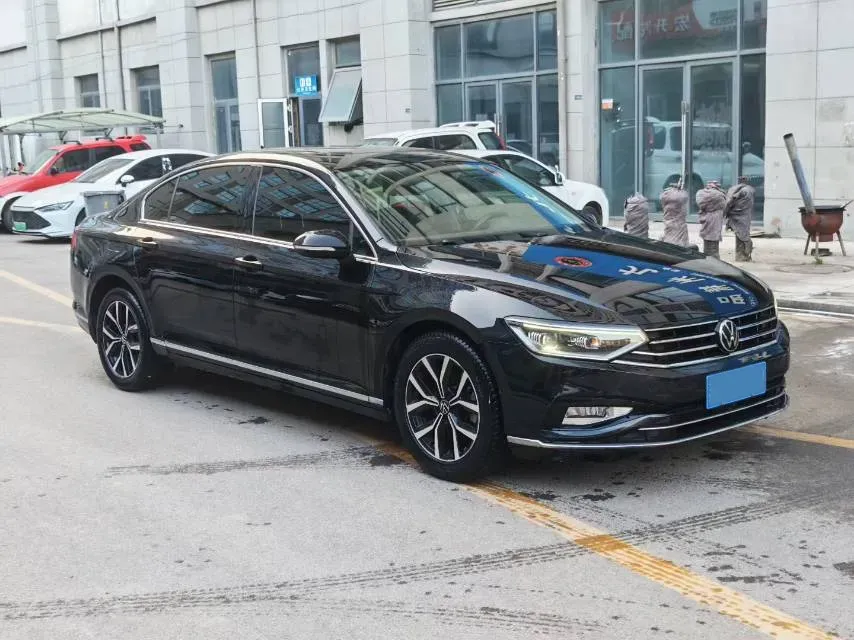 2020 Volkswagen Magotan 2.0T 186HP L4 7DCT,autocango,china used car exporter,china ev exporter,chinese used car exporter,chinese used ev exporter