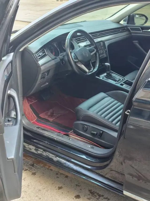 2020 Volkswagen Magotan 2.0T 186HP L4 7DCT,autocango,china used car exporter,china ev exporter,chinese used car exporter,chinese used ev exporter