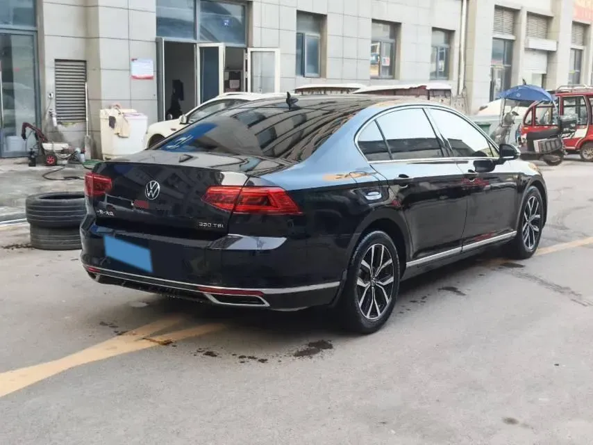 2020 Volkswagen Magotan 2.0T 186HP L4 7DCT,autocango,china used car exporter,china ev exporter,chinese used car exporter,chinese used ev exporter