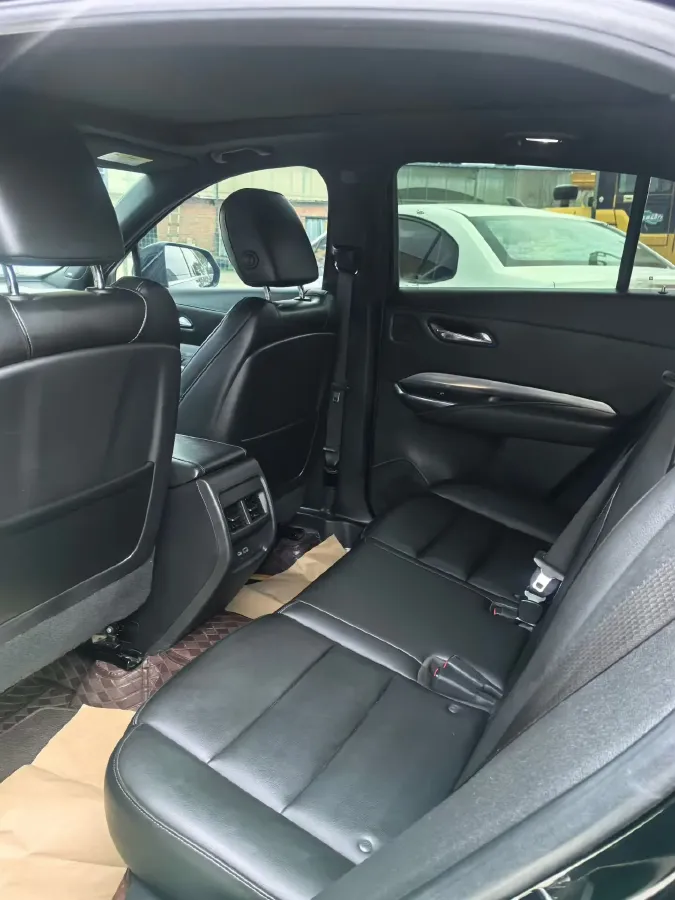 2021 Cadillac XT4 2.0T 237HP L4 9AT,autocango,china used car exporter,china ev exporter,chinese used car exporter,chinese used ev exporter