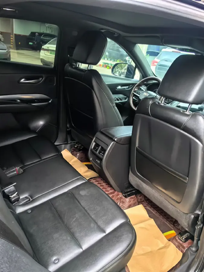 2021 Cadillac XT4 2.0T 237HP L4 9AT,autocango,china used car exporter,china ev exporter,chinese used car exporter,chinese used ev exporter