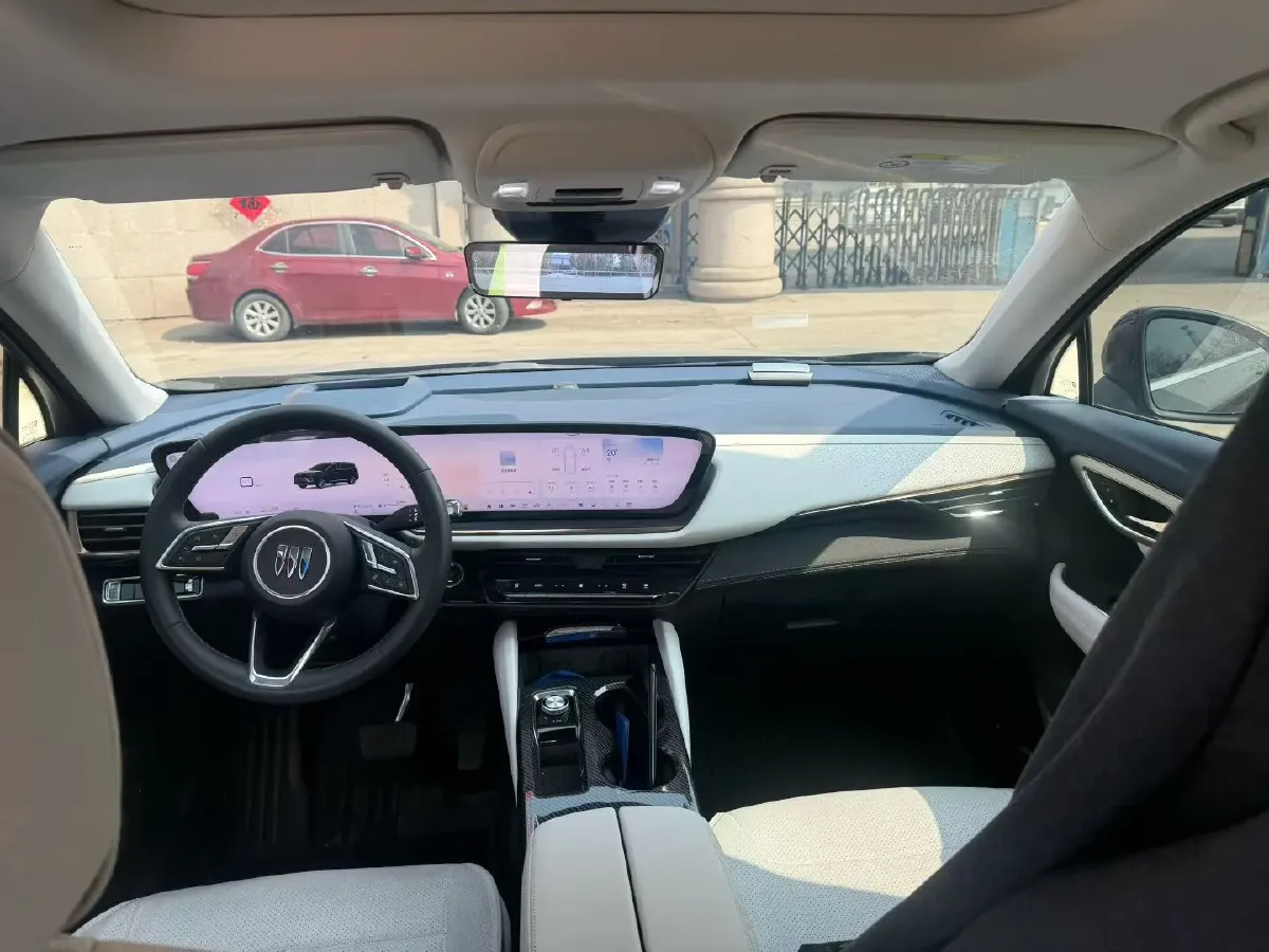 2025 Buick EnvisionPlus 2.0T 237HP L4 9AT,autocango,china used car exporter,china ev exporter,chinese used car exporter,chinese used ev exporter
