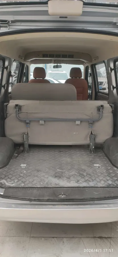 2021 WuLing RongGuang S 1.2L 76HP L4 5MT,autocango,china used car exporter,china ev exporter,chinese used car exporter,chinese used ev exporter