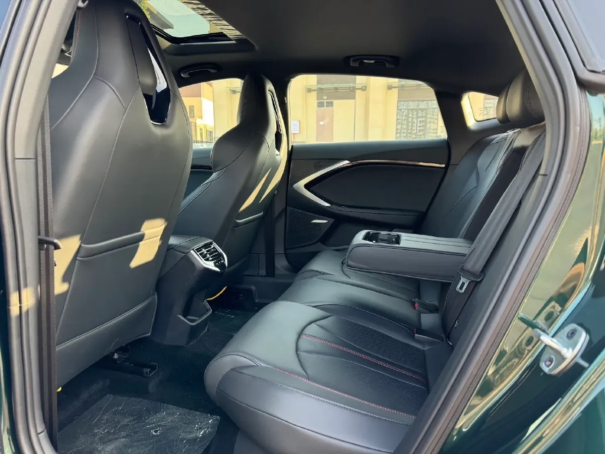 2025 MG 7 1.5T 188HP L4 7DCT,autocango,china used car exporter,china ev exporter,chinese used car exporter,chinese used ev exporter