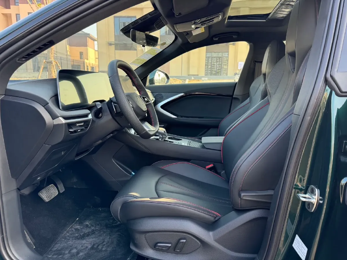 2025 MG 7 1.5T 188HP L4 7DCT,autocango,china used car exporter,china ev exporter,chinese used car exporter,chinese used ev exporter