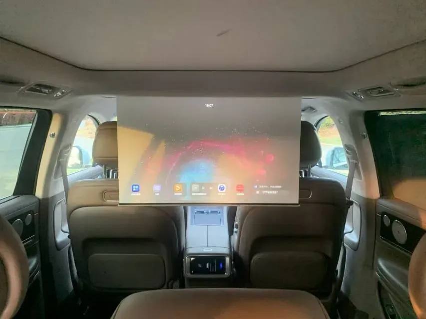 2025 AITO AITO M9 REEV 160HP REEV 52KWH,autocango,china used car exporter,china ev exporter,chinese used car exporter,chinese used ev exporter