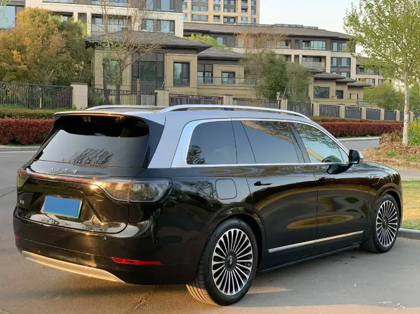 2025 AITO AITO M9 REEV 160HP REEV 52KWH,autocango,china used car exporter,china ev exporter,chinese used car exporter,chinese used ev exporter