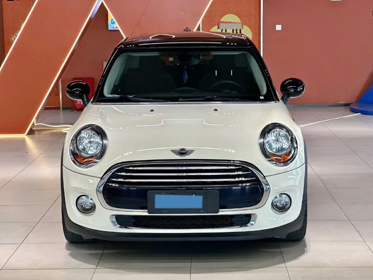 2016 MINI MINI 1.5T 136HP L3 6AT,autocango,china used car exporter,china ev exporter,chinese used car exporter,chinese used ev exporter