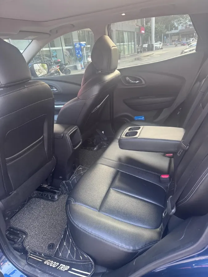 2017 Renault Kadjar 2.0L 150HP L4 CVT,autocango,china used car exporter,china ev exporter,chinese used car exporter,chinese used ev exporter