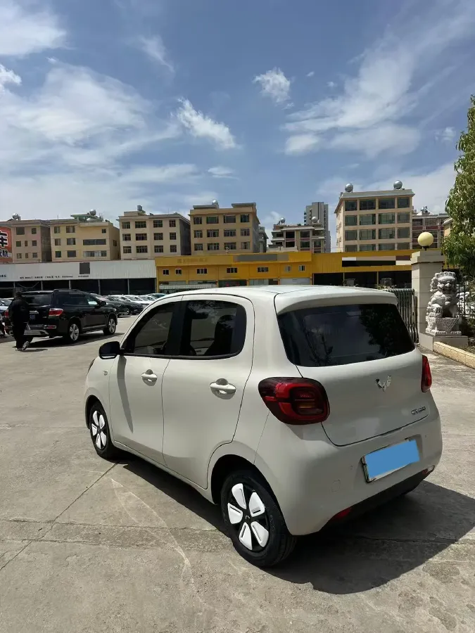 2025 WuLing HongGuang MINI EV BEV 16.2KWH,autocango,china used car exporter,china ev exporter,chinese used car exporter,chinese used ev exporter