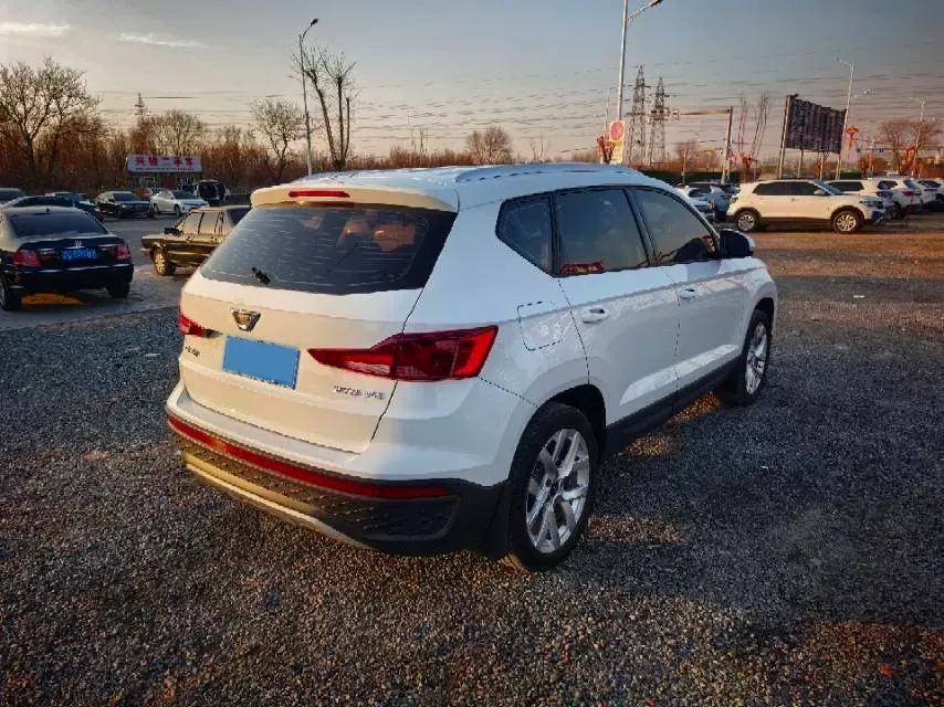 2022 WuLing KaiJie 1.5T 147HP L4 CVT,autocango,china used car exporter,china ev exporter,chinese used car exporter,chinese used ev exporter