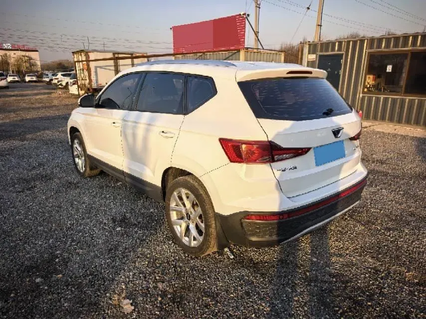 2022 WuLing KaiJie 1.5T 147HP L4 CVT,autocango,china used car exporter,china ev exporter,chinese used car exporter,chinese used ev exporter