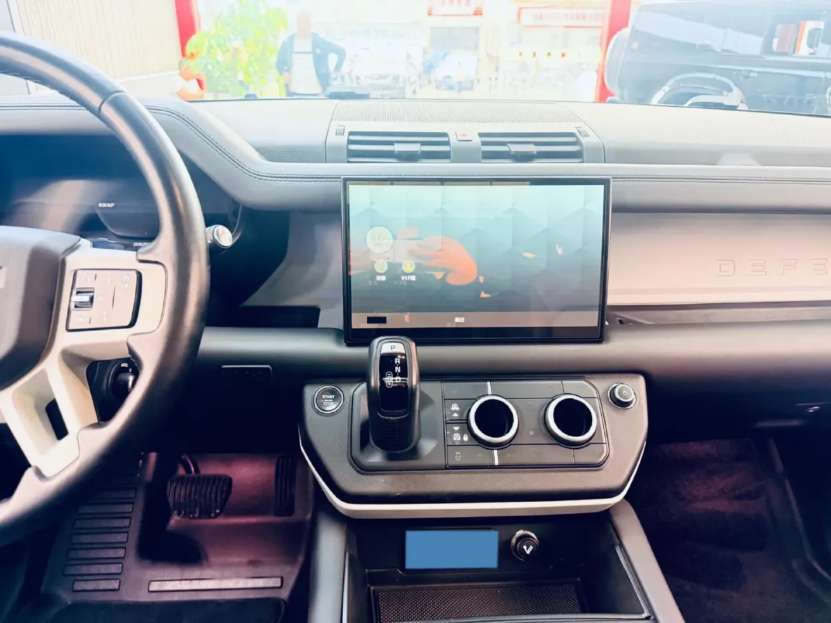 2023 Land Rover Defender 3.0T 400HP L6 8AT,autocango,china used car exporter,china ev exporter,chinese used car exporter,chinese used ev exporter