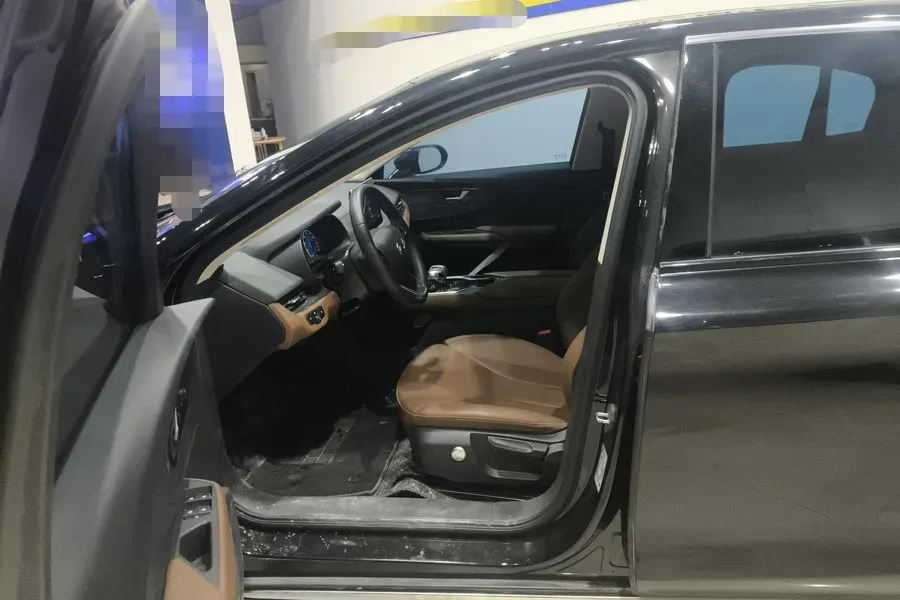 2022 HongQi E-QM5 BEV 54KWH,autocango,china used car exporter,china ev exporter,chinese used car exporter,chinese used ev exporter