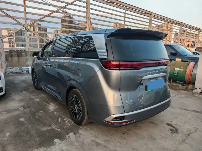 2022 Mercedes-Benz GLC Class 2.0T 197HP L4 9AT,autocango,china used car exporter,china ev exporter,chinese used car exporter,chinese used ev exporter