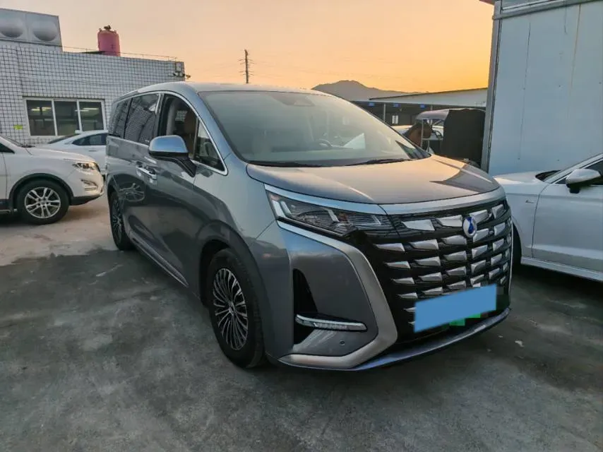 2022 Mercedes-Benz GLC Class 2.0T 197HP L4 9AT,autocango,china used car exporter,china ev exporter,chinese used car exporter,chinese used ev exporter