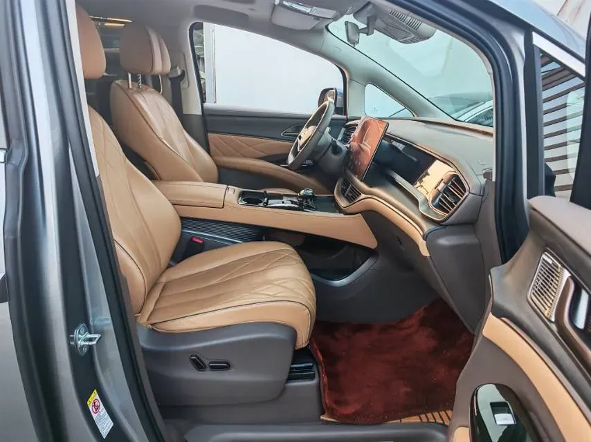 2022 Mercedes-Benz GLC Class 2.0T 197HP L4 9AT,autocango,china used car exporter,china ev exporter,chinese used car exporter,chinese used ev exporter