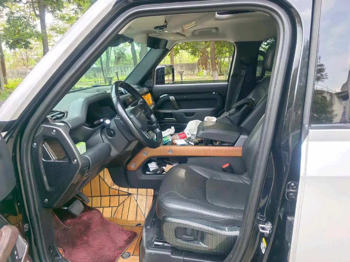 2023 Land Rover Defender 3.0T 400HP L6 8AT,autocango,china used car exporter,china ev exporter,chinese used car exporter,chinese used ev exporter