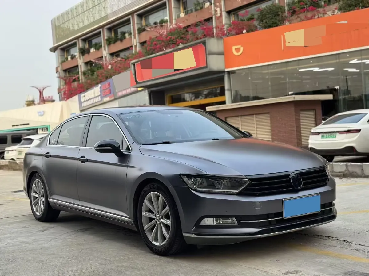 2019 Volkswagen Magotan 2.0T 186HP L4 7DCT,autocango,china used car exporter,china ev exporter,chinese used car exporter,chinese used ev exporter