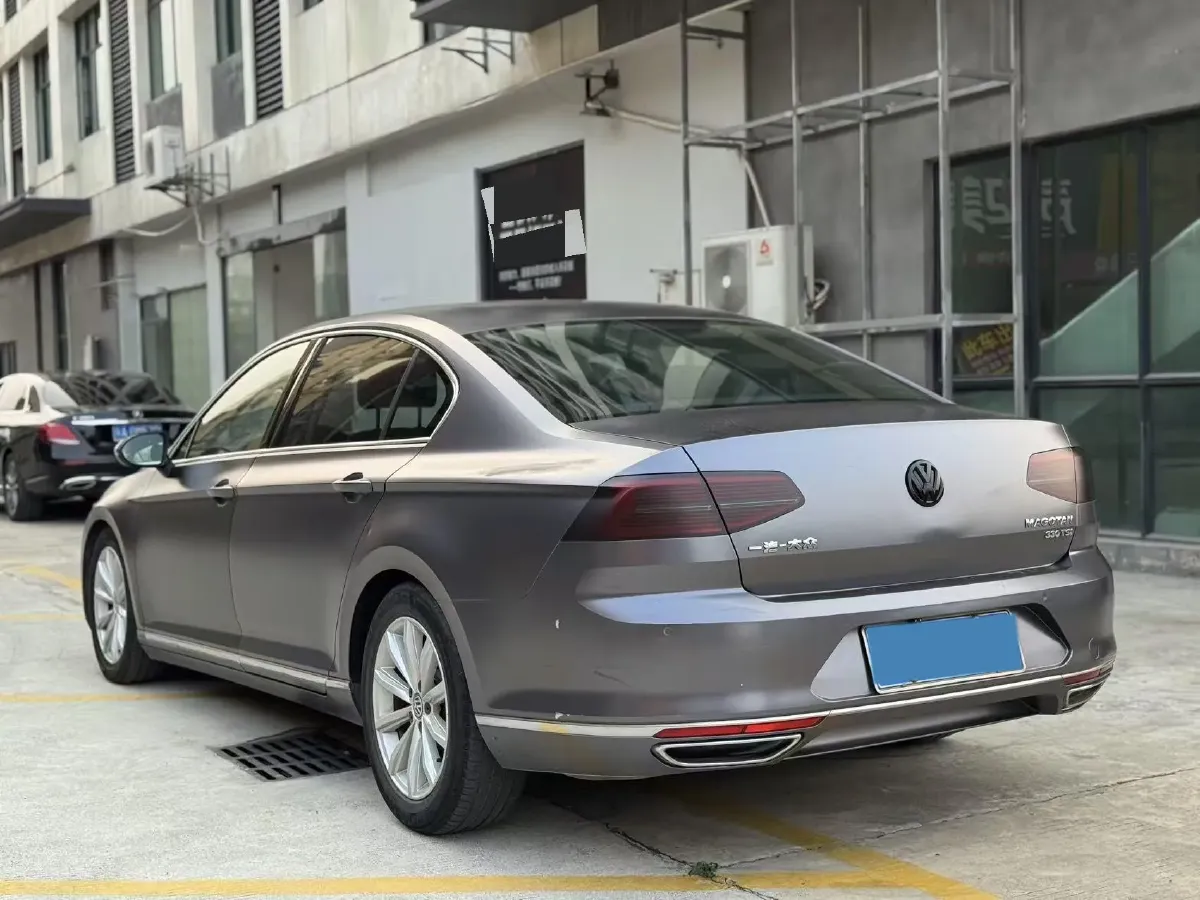 2019 Volkswagen Magotan 2.0T 186HP L4 7DCT,autocango,china used car exporter,china ev exporter,chinese used car exporter,chinese used ev exporter