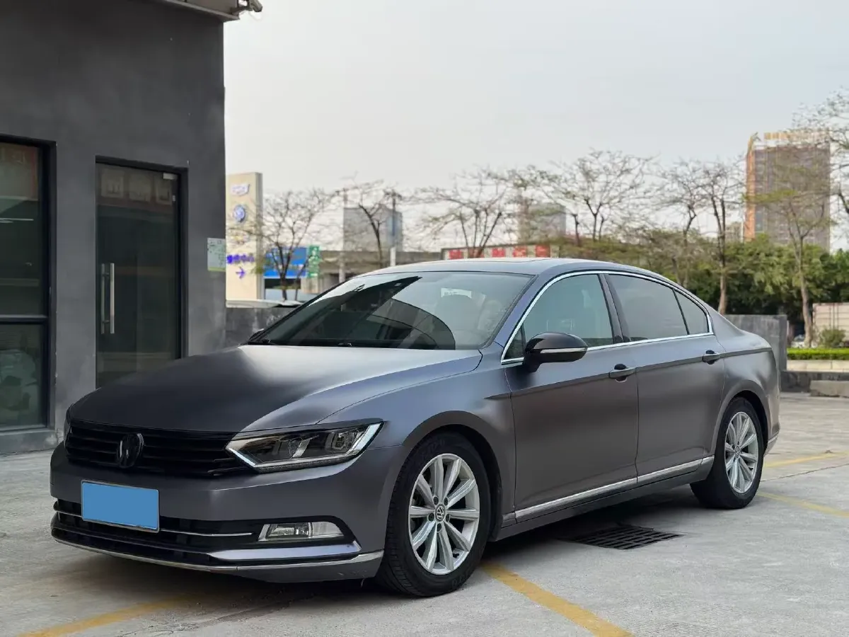 2019 Volkswagen Magotan 2.0T 186HP L4 7DCT,autocango,china used car exporter,china ev exporter,chinese used car exporter,chinese used ev exporter