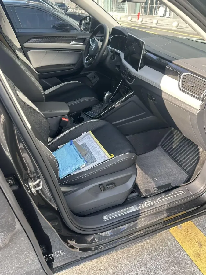 2024 Volkswagen Tayron 2.0T 186HP L4 7DCT,autocango,china used car exporter,china ev exporter,chinese used car exporter,chinese used ev exporter