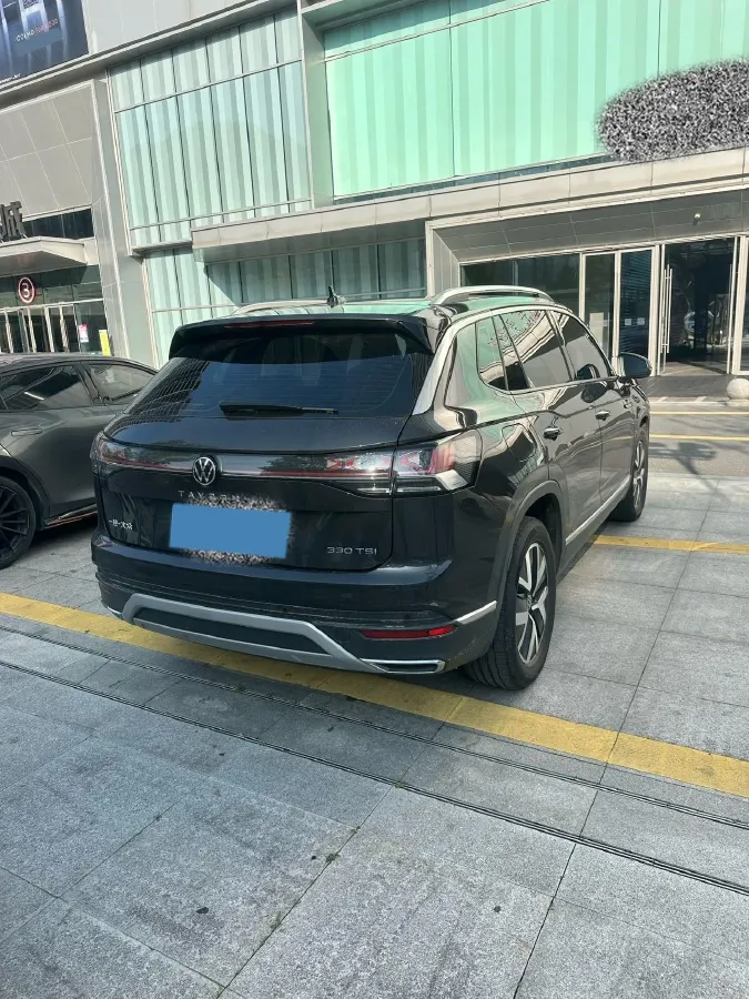 2024 Volkswagen Tayron 2.0T 186HP L4 7DCT,autocango,china used car exporter,china ev exporter,chinese used car exporter,chinese used ev exporter