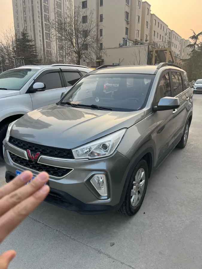 2018 WuLing HongGuang S3 1.5L 112HP L4 6MT,autocango,china used car exporter,china ev exporter,chinese used car exporter,chinese used ev exporter
