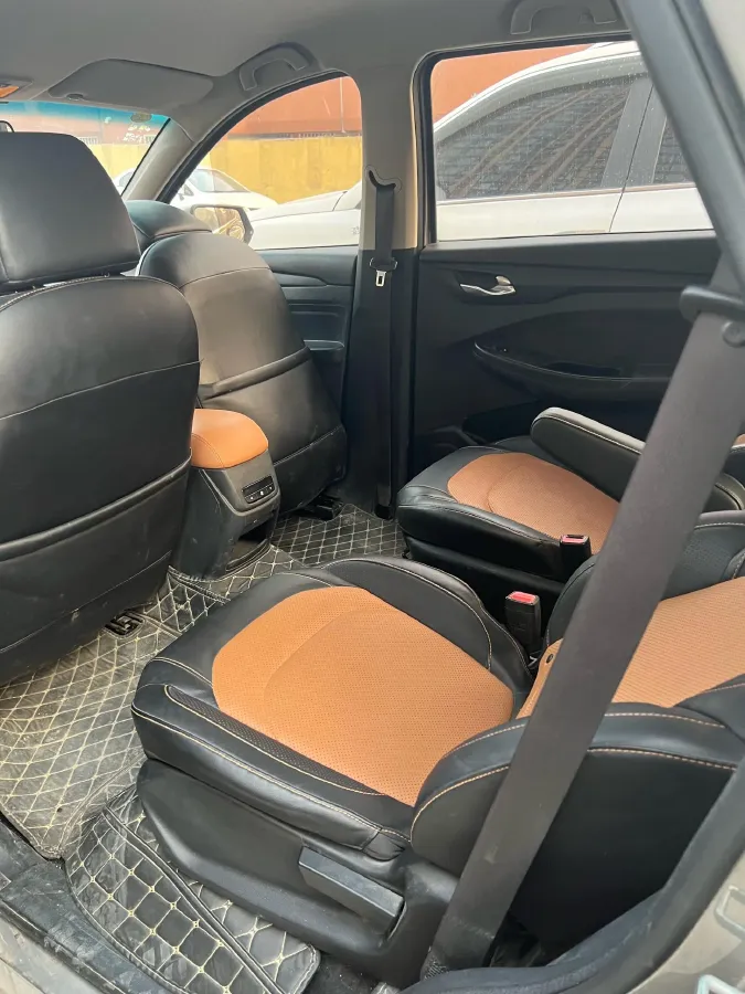 2018 WuLing HongGuang S3 1.5L 112HP L4 6MT,autocango,china used car exporter,china ev exporter,chinese used car exporter,chinese used ev exporter