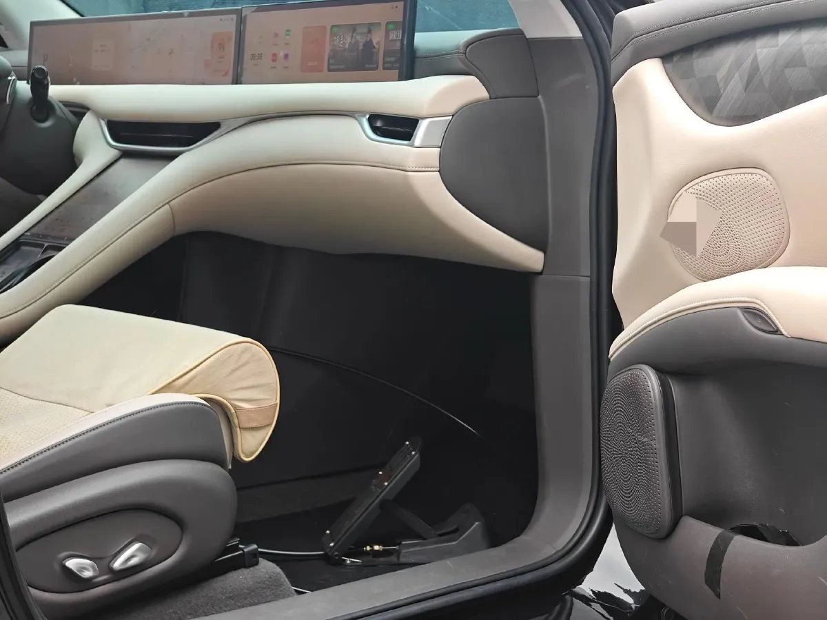 2023 IM LS6 BEV 71KWH,autocango,china used car exporter,china ev exporter,chinese used car exporter,chinese used ev exporter