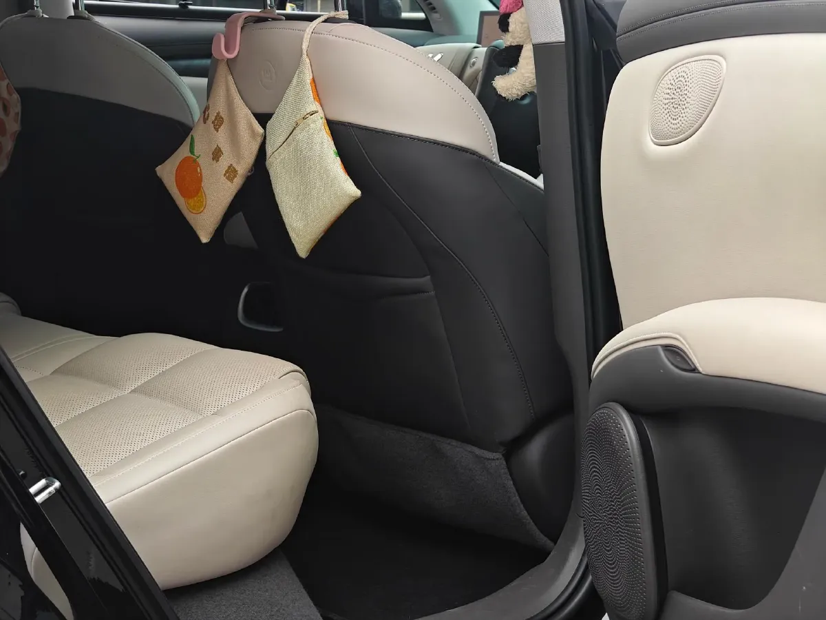 2023 IM LS6 BEV 71KWH,autocango,china used car exporter,china ev exporter,chinese used car exporter,chinese used ev exporter