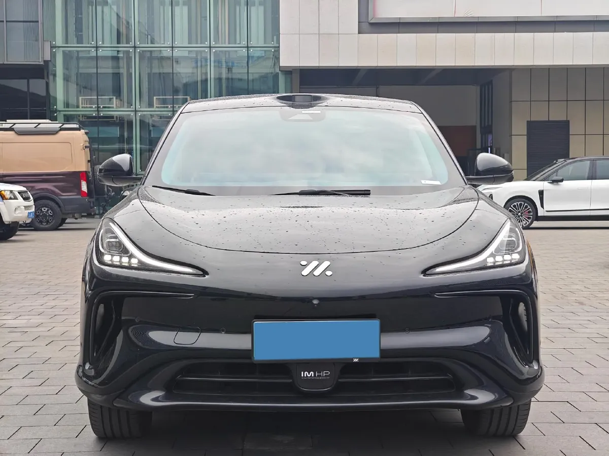 2023 IM LS6 BEV 71KWH,autocango,china used car exporter,china ev exporter,chinese used car exporter,chinese used ev exporter