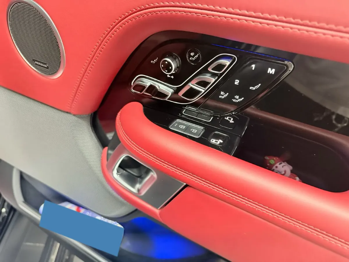 2022 Land Rover Range Rover 3.0T 400HP L6 8AT,autocango,china used car exporter,china ev exporter,chinese used car exporter,chinese used ev exporter