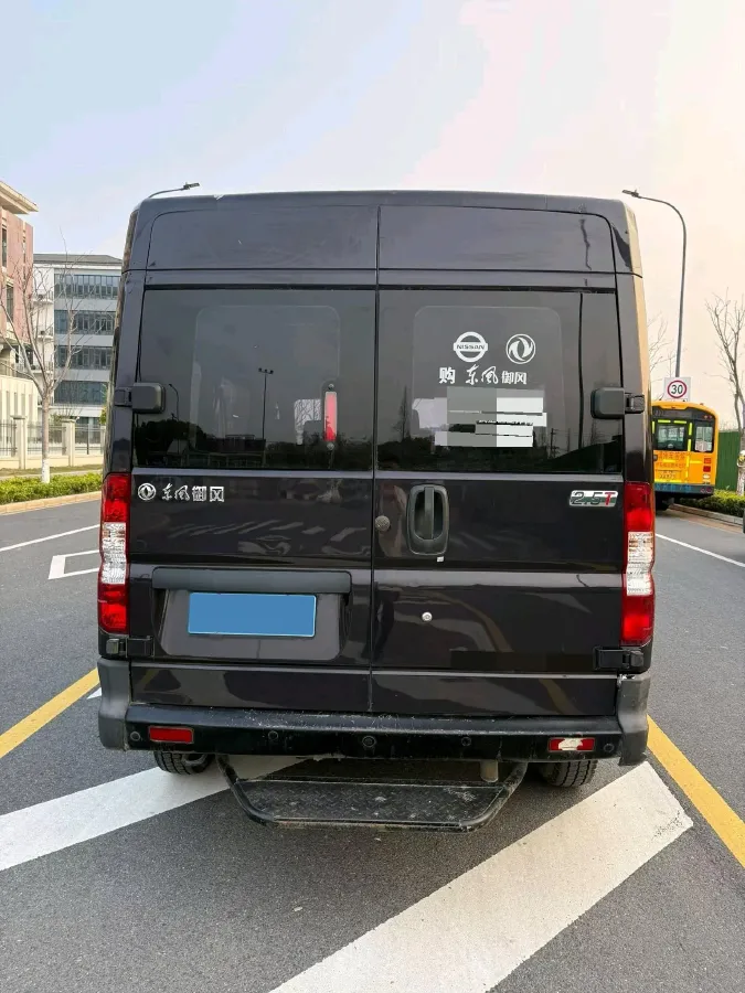 2021 DongFeng DFAC YuFeng 2.5T 136HP L4 6MT,autocango,china used car exporter,china ev exporter,chinese used car exporter,chinese used ev exporter