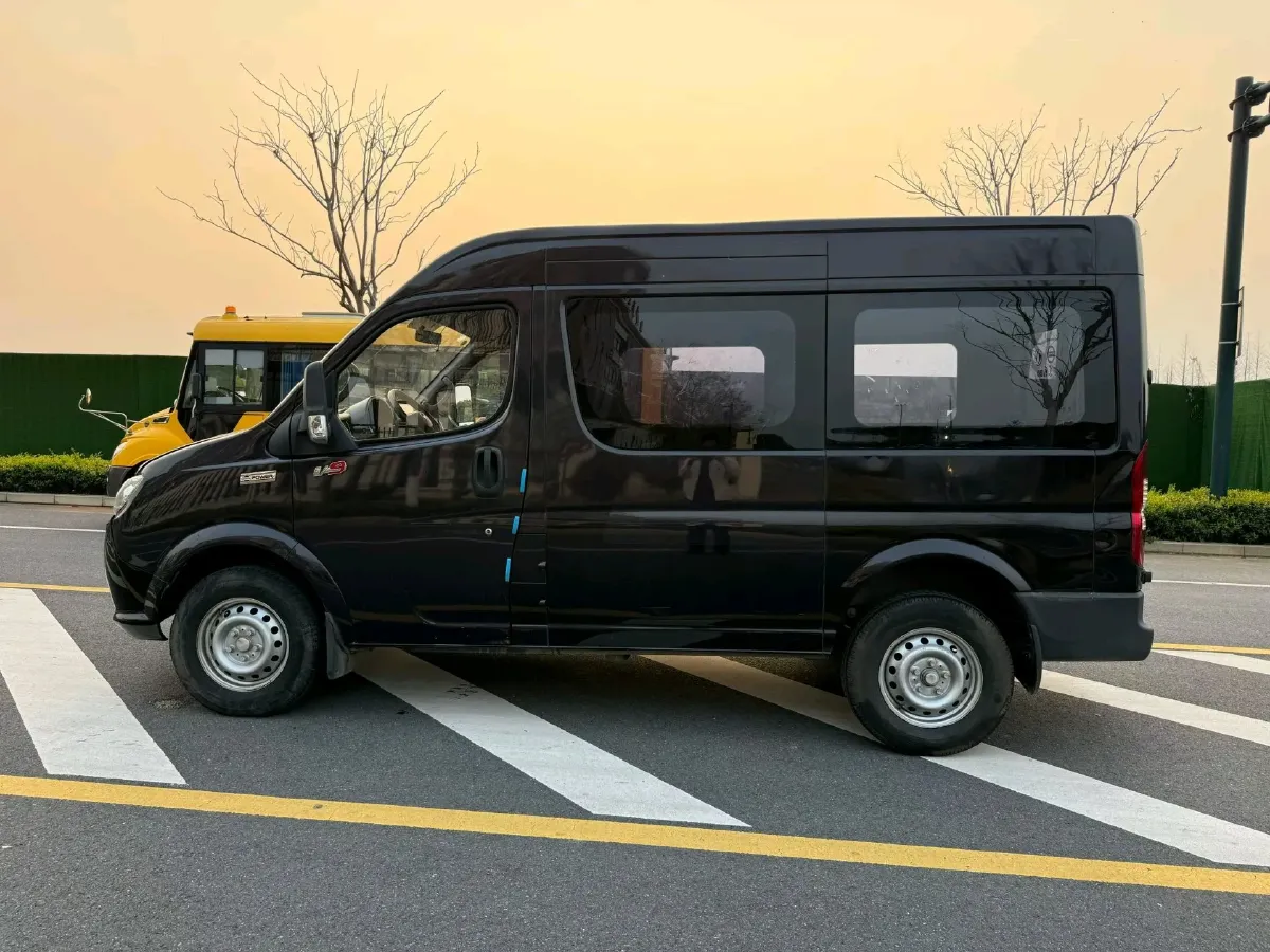 2021 DongFeng DFAC YuFeng 2.5T 136HP L4 6MT,autocango,china used car exporter,china ev exporter,chinese used car exporter,chinese used ev exporter