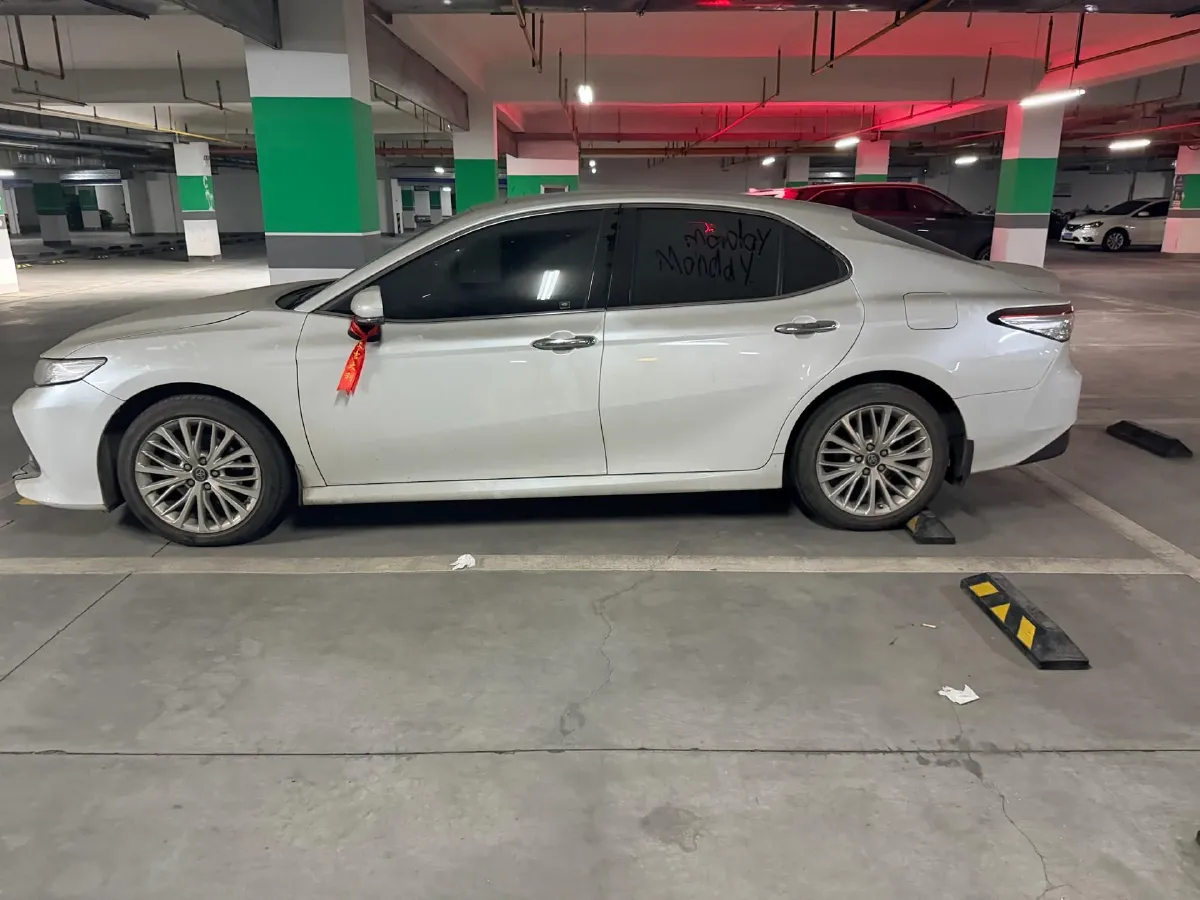 2019 Toyota Camry 2.5L 209HP L4 8AT,autocango,china used car exporter,china ev exporter,chinese used car exporter,chinese used ev exporter