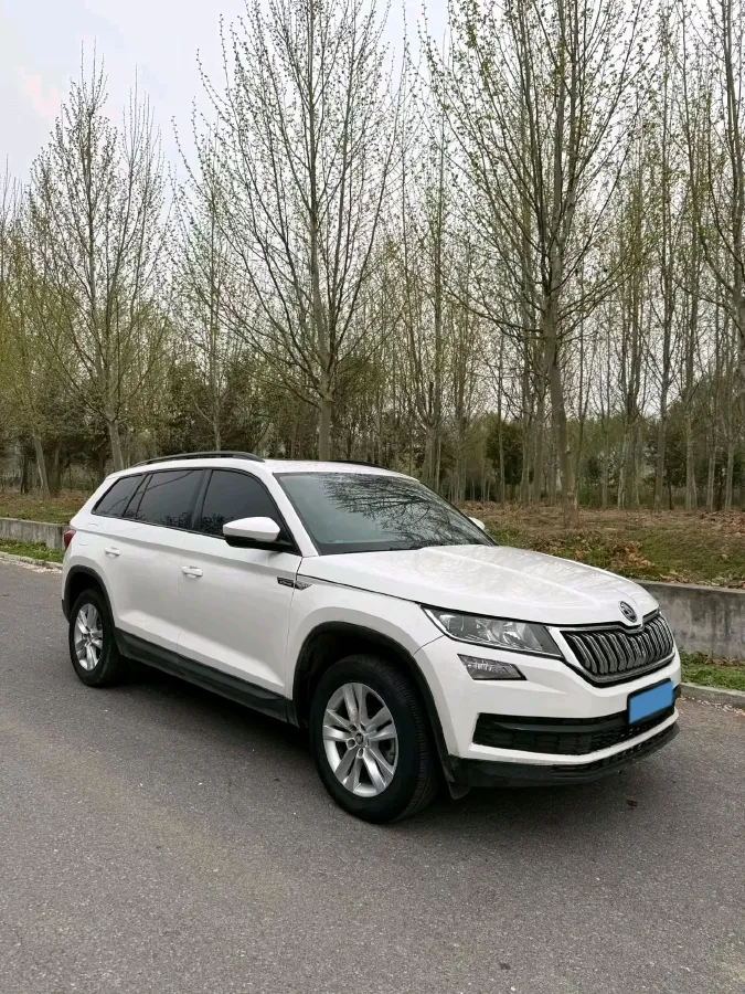 2018 Skoda Kodiak 2.0T 186HP L4 7DCT,autocango,china used car exporter,china ev exporter,chinese used car exporter,chinese used ev exporter
