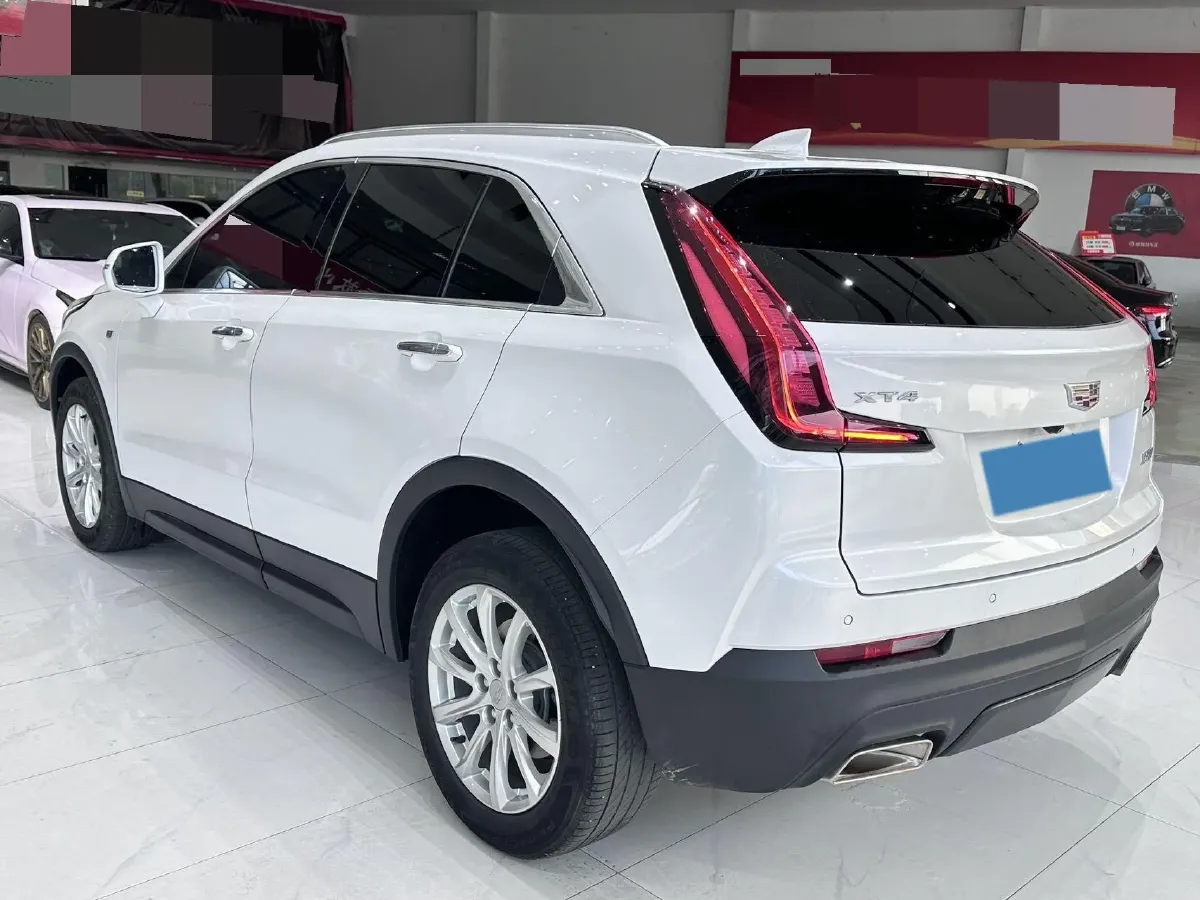 2021 Cadillac XT4 2.0T 237HP L4 9AT,autocango,china used car exporter,china ev exporter,chinese used car exporter,chinese used ev exporter