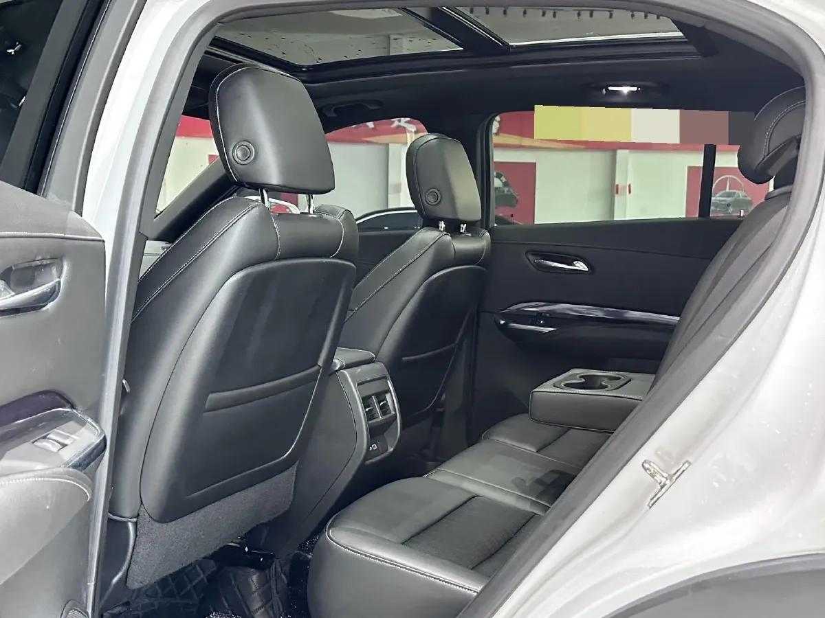 2021 Cadillac XT4 2.0T 237HP L4 9AT,autocango,china used car exporter,china ev exporter,chinese used car exporter,chinese used ev exporter