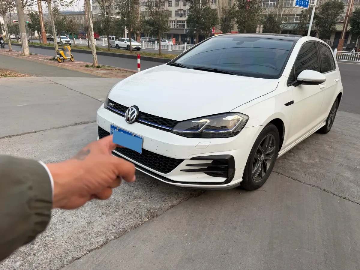 2018 Volkswagen Golf 1.4T 131HP L4 7DCT,autocango,china used car exporter,china ev exporter,chinese used car exporter,chinese used ev exporter