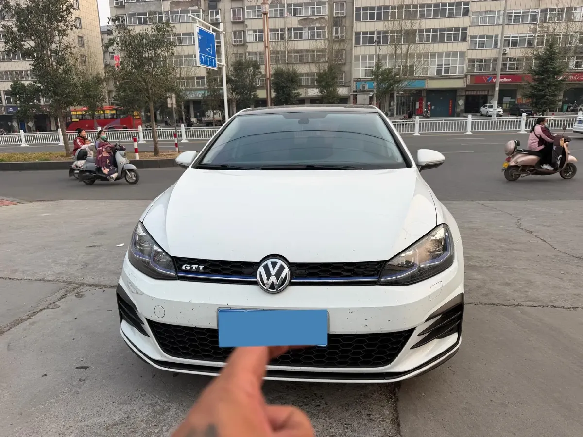 2018 Volkswagen Golf 1.4T 131HP L4 7DCT,autocango,china used car exporter,china ev exporter,chinese used car exporter,chinese used ev exporter