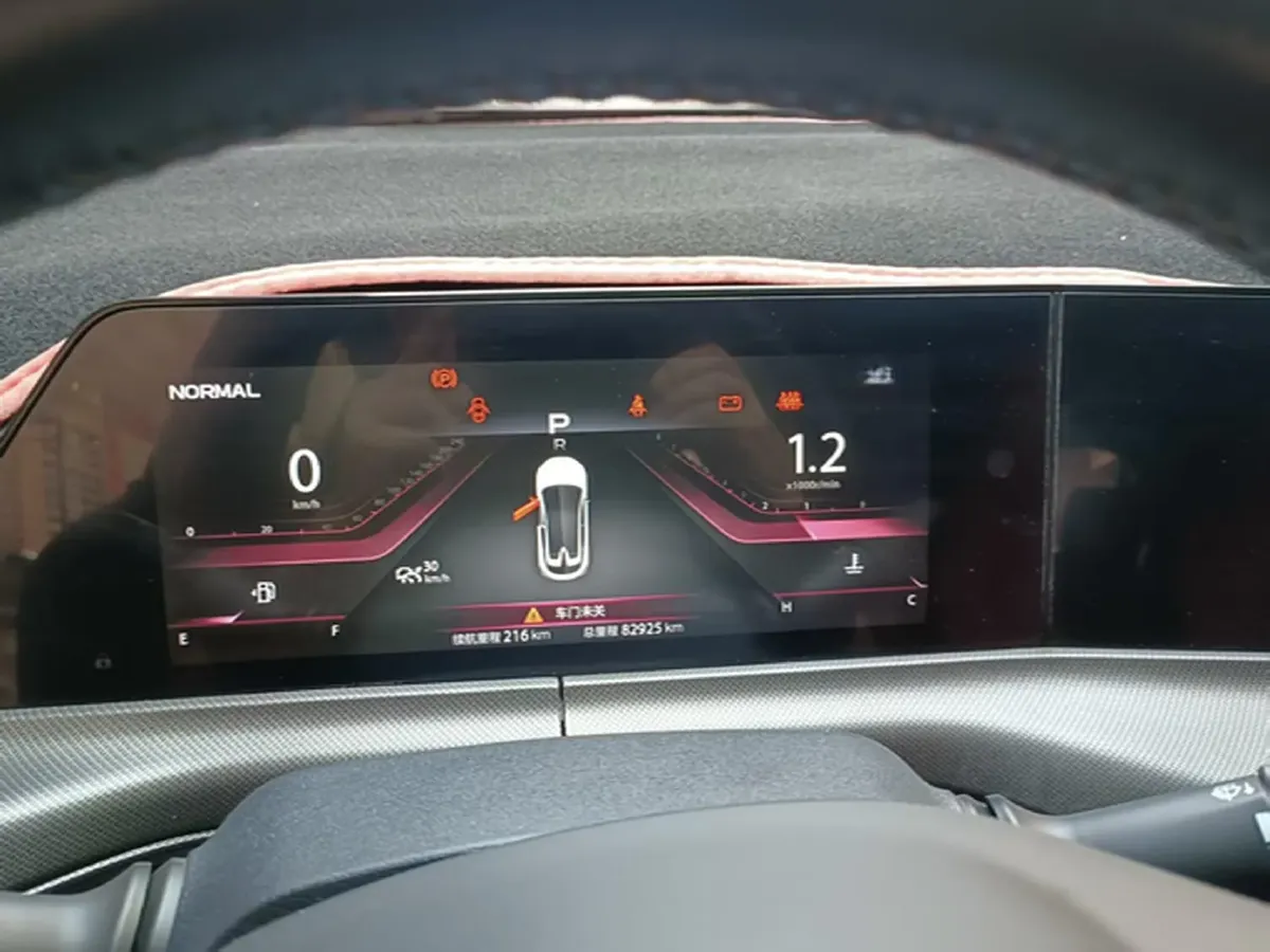 2020 ChangAn UNI-T 1.5T 180HP L4 7DCT,autocango,china used car exporter,china ev exporter,chinese used car exporter,chinese used ev exporter