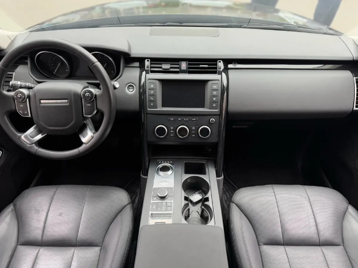 2017 Land Rover Discovery 3.0T 340HP V6 8AT,autocango,china used car exporter,china ev exporter,chinese used car exporter,chinese used ev exporter