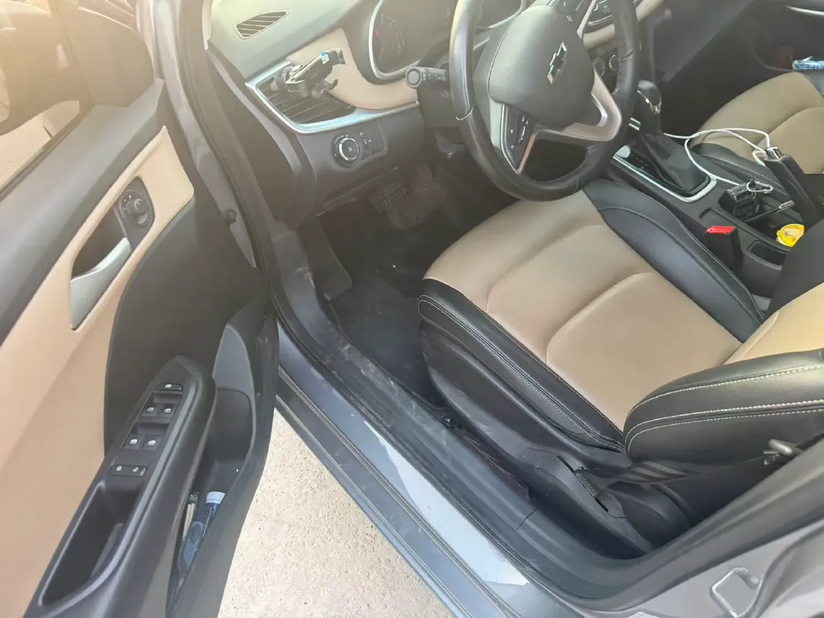 2022 Chevrolet Monza 1.5L 113HP L4 6AT,autocango,china used car exporter,china ev exporter,chinese used car exporter,chinese used ev exporter