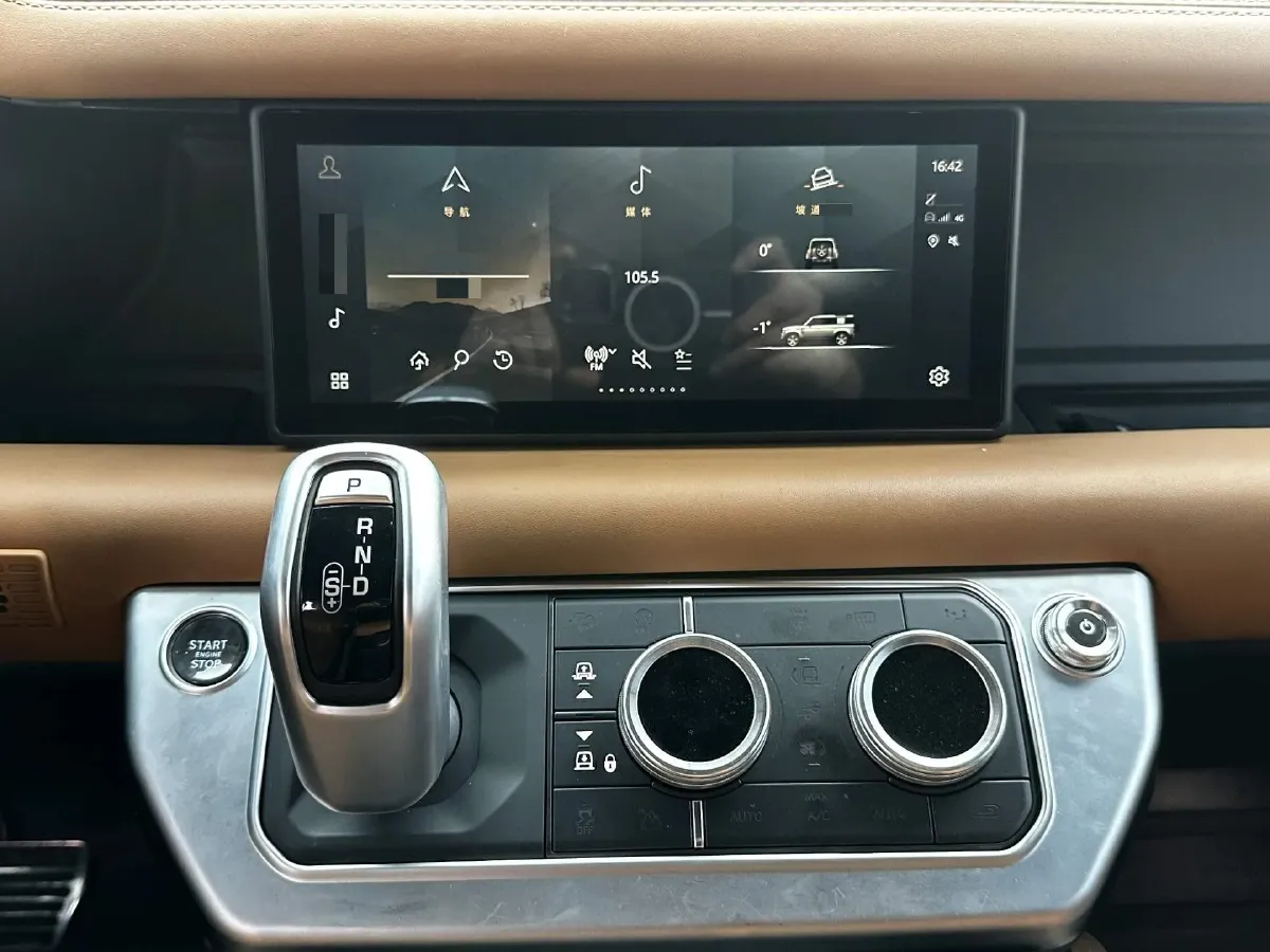 2021 Land Rover Defender 3.0T 400HP L6 8AT,autocango,china used car exporter,china ev exporter,chinese used car exporter,chinese used ev exporter