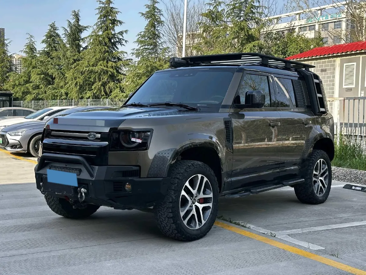 2021 Land Rover Defender 3.0T 400HP L6 8AT,autocango,china used car exporter,china ev exporter,chinese used car exporter,chinese used ev exporter