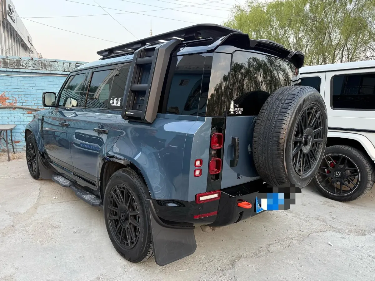 2022 Land Rover Defender 3.0T 400HP L6 8AT,autocango,china used car exporter,china ev exporter,chinese used car exporter,chinese used ev exporter