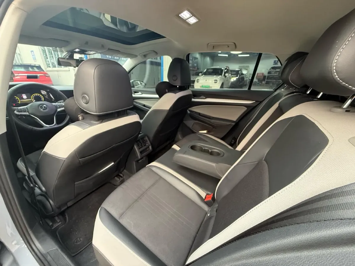 2023 Volkswagen Golf 1.4T 150HP L4 7DCT,autocango,china used car exporter,china ev exporter,chinese used car exporter,chinese used ev exporter