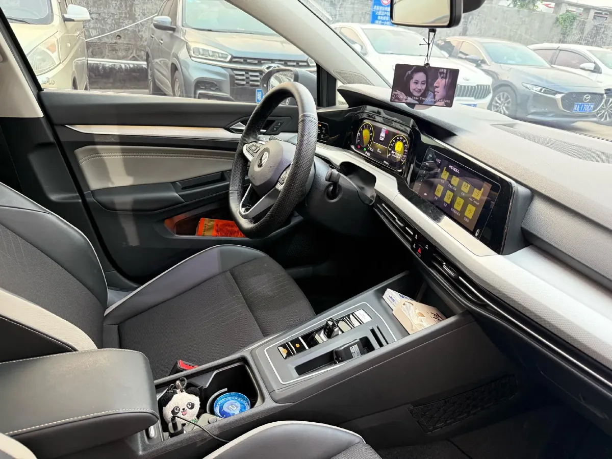 2023 Volkswagen Golf 1.4T 150HP L4 7DCT,autocango,china used car exporter,china ev exporter,chinese used car exporter,chinese used ev exporter